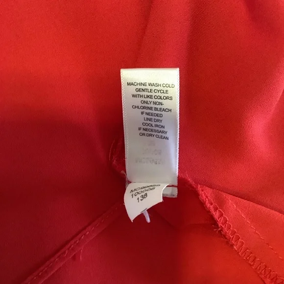 EUC Cable & Gauge sleeveless top - Picture 10 of 13